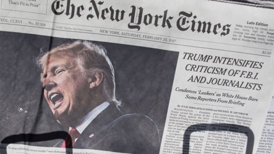 Tramp The New York Times gazetasini sudga berdi