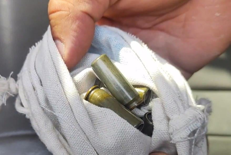 Toshkent viloyatida avtomobildan noqonuniy 11 dona travmatik to‘pponcha patronlari topildi