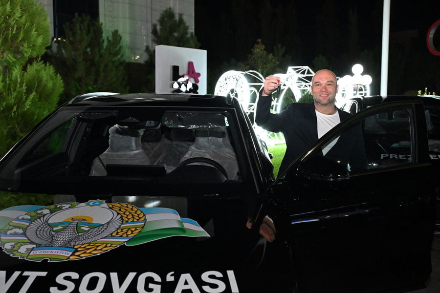 ЖЧ ғолиблари автомобил ва пул мукофотлари билан тақдирланди