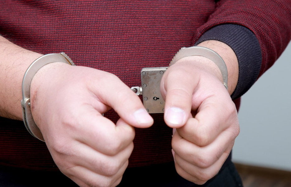 Toshkentda mast erkak begona qizga shilqimlik qildi