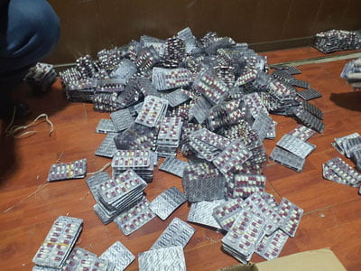 Фарғонадаги чегарага 6 млрд сўмлик дорилар ташлаб кетилди