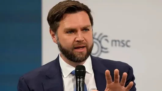 Венс: Россия Трамп иштирокидаги учрашувларни ҳам рад этди