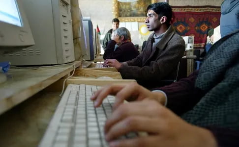 Афғонистонда интернет бутунлай узиб қўйилди