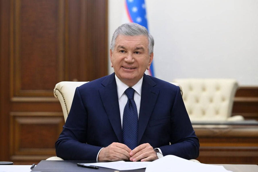 Шавкат Мирзиёев сув ресурсларини бошқариш тизимини ислоҳ қилиш бўйича тақдимот билан танишди