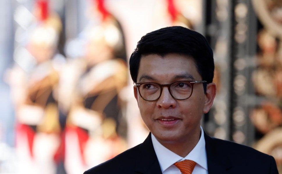 Madagaskar Prezidenti mamlakatdan qochib ketdi