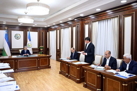 Шавкат Мирзиёев Тошкентни комплекс ривожлантириш бўйича тақдимот билан танишди