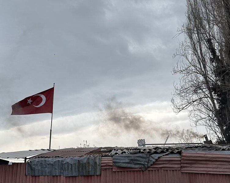 Туркияда ҳаво ифлослигидан 62 минг киши вафот этди