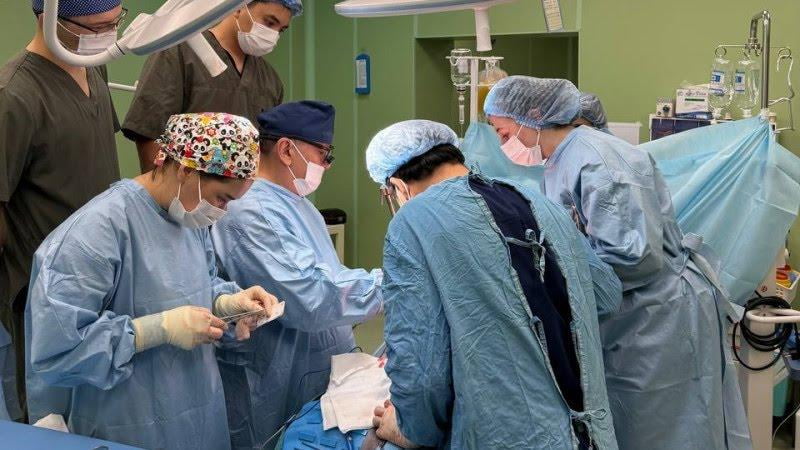 Қозоғистонда вафот этган беморнинг 5 аъзоси олти нафар беморга ўтказилди