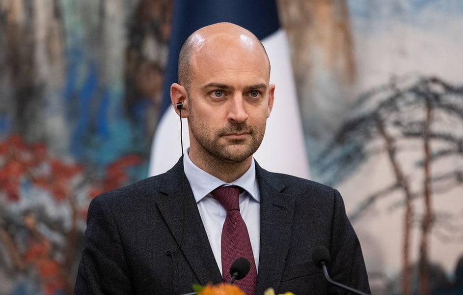 Франция ТИВ: “Украинани кейинги икки йил давомида молиявий қийинчиликлардан ҳимоя қиламиз”