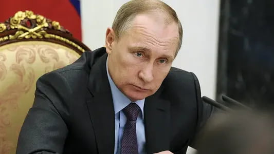 Путин: “Россия Европа билан урушмоқчи эмас, бироқ ҳар қандай сценарийга тайёр”