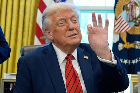 “У шартнома тузмоқчи бўлганга ўхшарди”, — Трамп