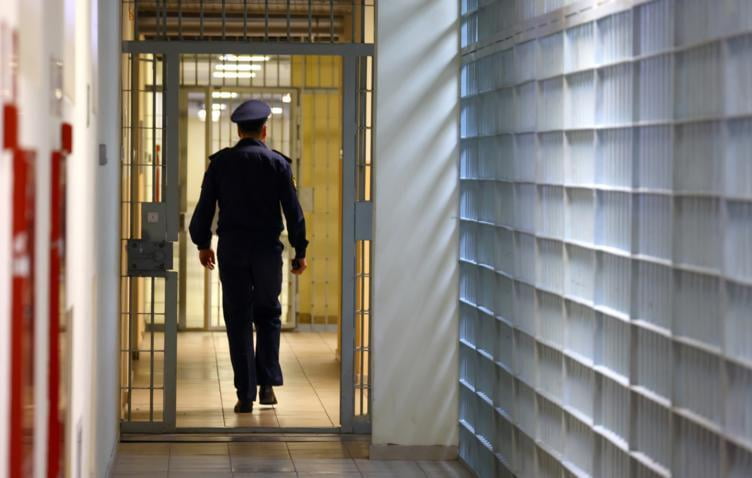 Москвада ўзбекистонлик аёл терроризмни молиялаштиргани учун 15 йилга қамалди