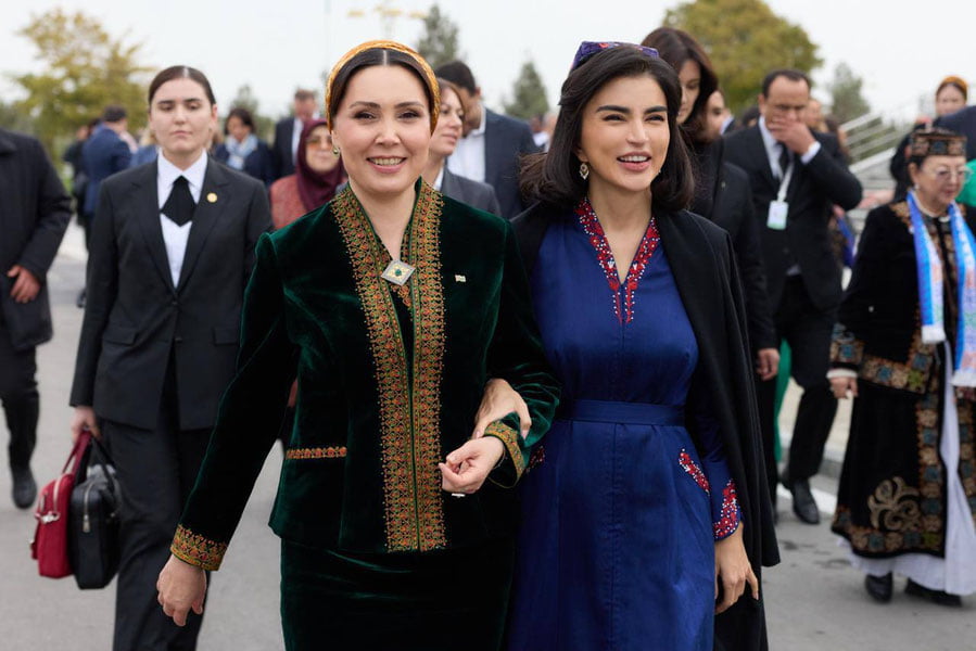 Саида Мирзиёева Авазада туркман хайрия жамғармаси раҳбари билан учрашди