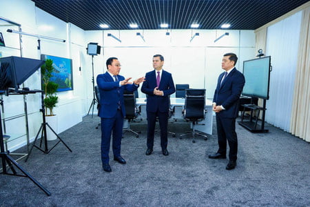 Sherzod Asadov Soliq qo‘mitasining yangi media studiyasi faoliyati bilan tanishdi