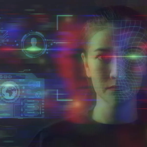 Amsterdamda dipfeyk bilan 46 ta bank hisobi ochib, firibgarlik qilgan shaxs ushlandi