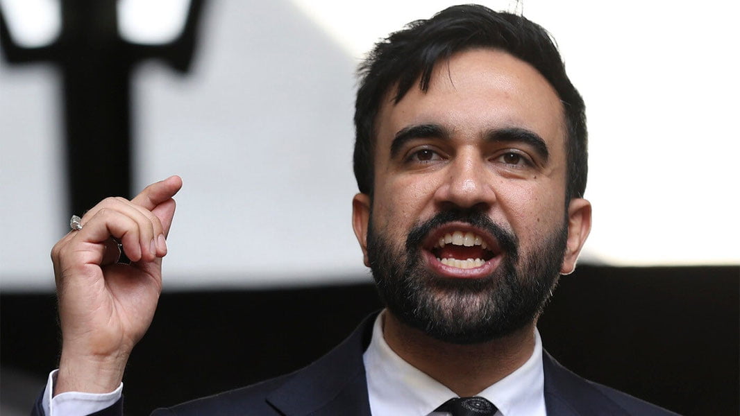 Нью-Йорк мэри Мадурони ҳибсга олишга қарши чиқди