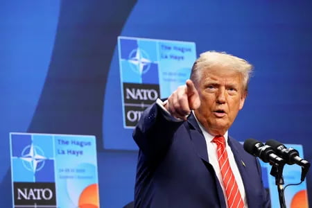 Трамп ўзини НАТОнинг қутқарувчиси деб эълон қилди