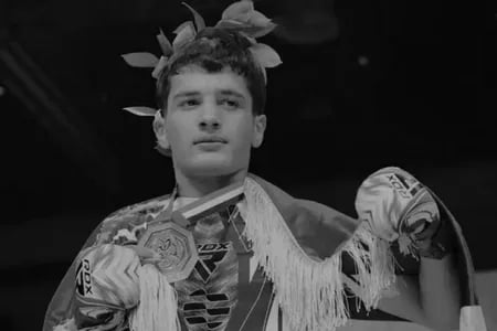 Тожикистонда ММА бўйича жаҳон чемпиони жанг пайтида вафот этди