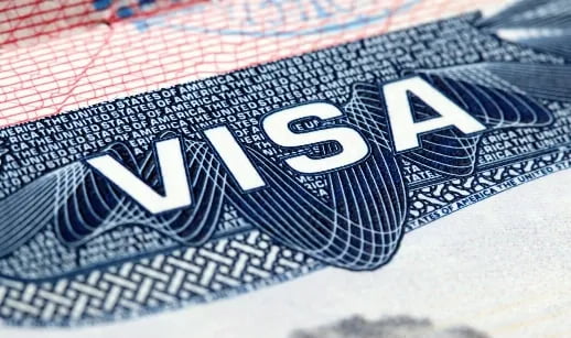 АҚШ 2025 йилда 100 мингдан ортиқ хорижий визани бекор қилди