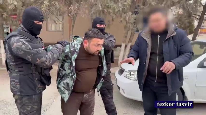 Хоразмда ўзини “кўча” деб билган уч киши қамоққа олинди