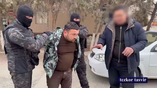 Хоразмда ўзини “кўча” деб билган уч киши қамоққа олинди