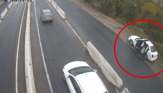 Jizzaxda alkotester orqali haydovchilardan pul undirib kelgan YPX xodimi qo‘lga olindi