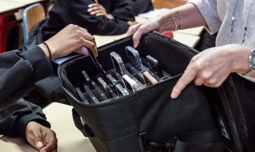 Болаларимизнинг мияси сотилмайди, на Америка платформаларига, на Хитой телеканалларига — Макрон