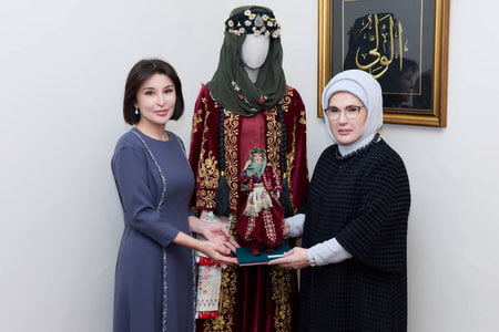 Ўзбекистон ва Туркия биринчи хонимлари “Anqara Palas” музейига ташриф буюрди