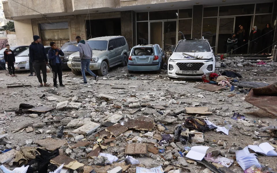 Эроннинг Бандар-Аббос шаҳридаги бинолардан бирида портлаш содир бўлди