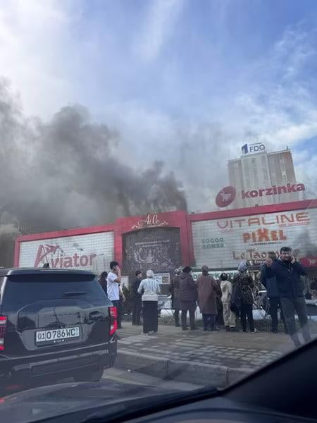 Авиатор савдо мажмуасидаги ёнғин юзасидан жиноят иши қўзғатилди